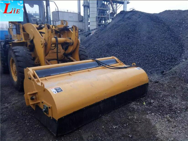 compact wheel loader sweeper,bucket sweeper for skid steer loader