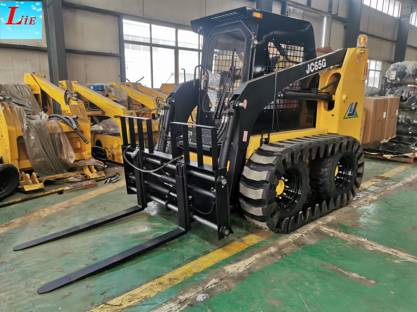 China Skid Steer forks attachments manufacture skid steer pallet fork