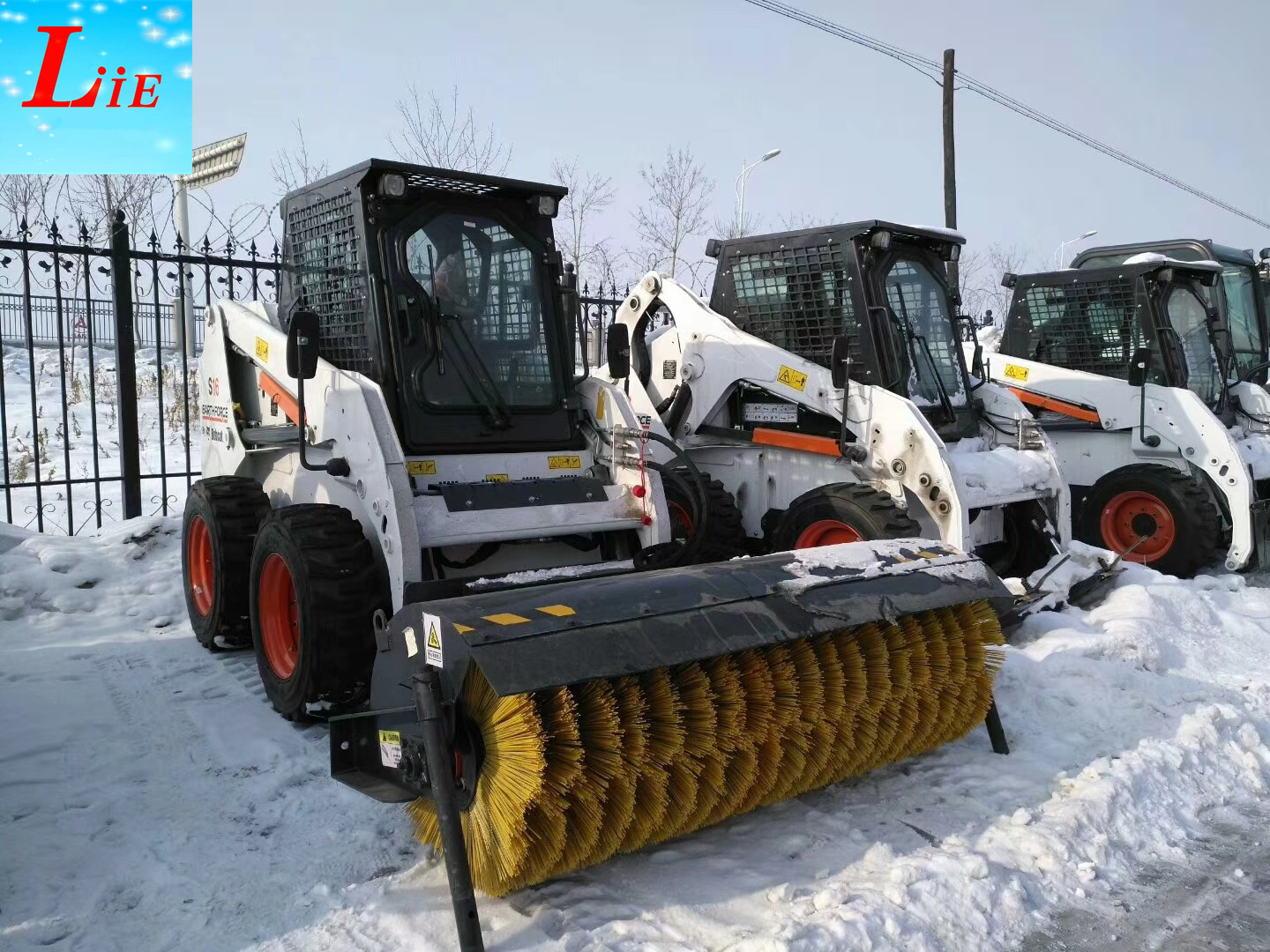 Bobcat skid steer with versatile attachment,Bobcat skid steer sweeper
