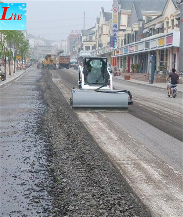 市政滑移清扫机 山猫滑移扫路机