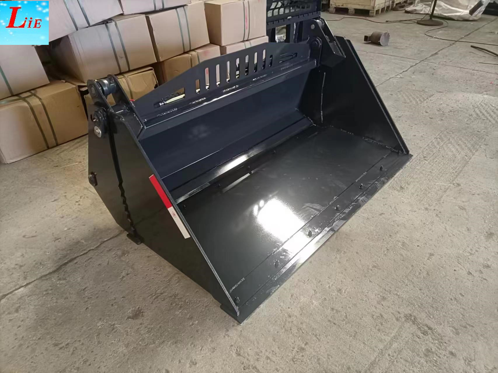 China skid steer attachments 4in1 buckets skeed steer buckets